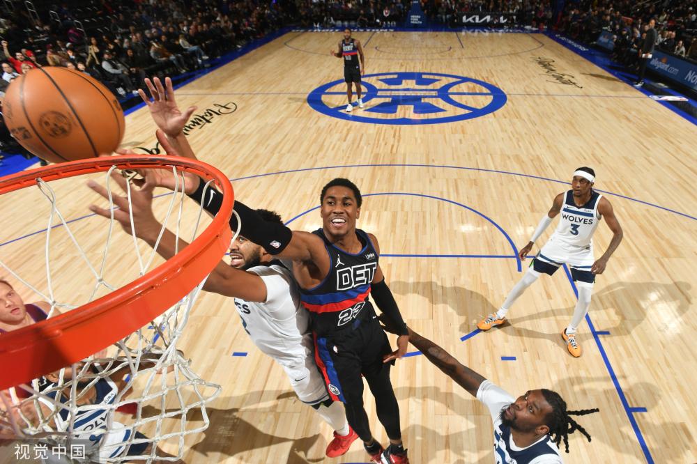 现显然不只 现显然不只